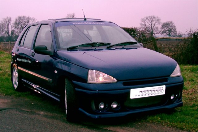Car Looking for a Mk1 Clio